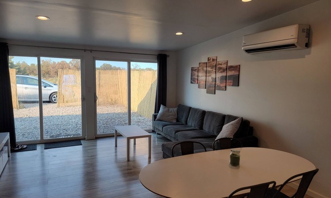 Valle Apartamento | Short drive to the Grand Canyon and the town of Williams.