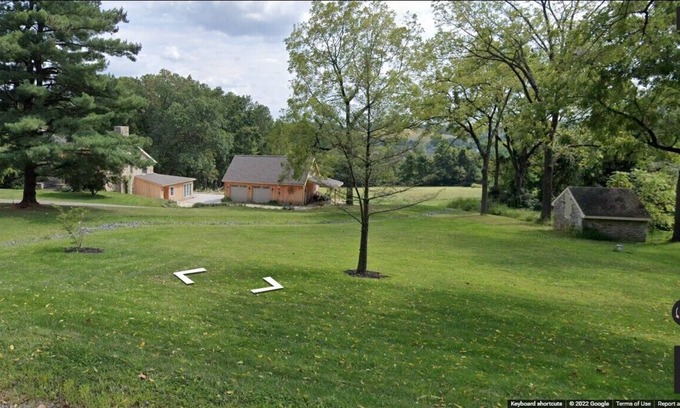 Parker Ford Otro | Short-term Corporate Rental - 1850 Stone Farm House.