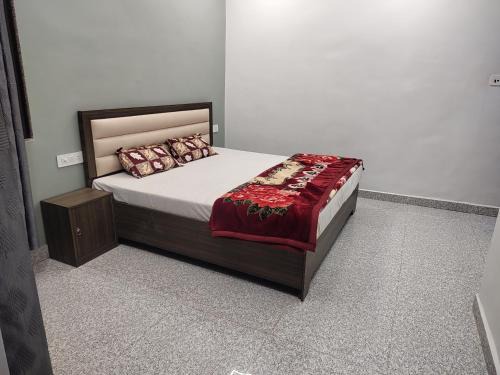 Ayodhya Hotel | Shree rajeshwar bhawan