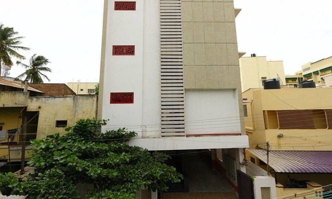 Ram Nagar Hotel | SHRI KAMADHENU RESIDENCY