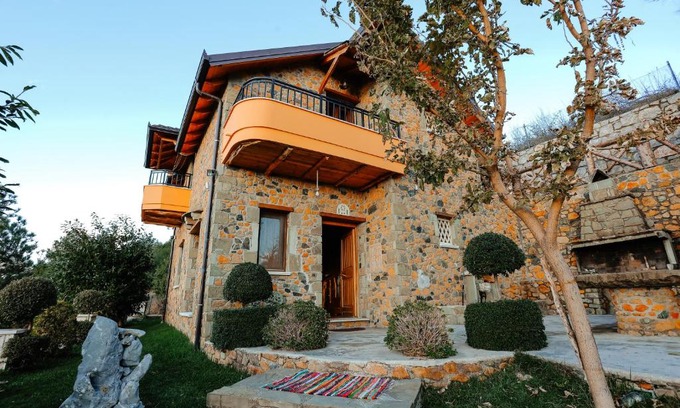 Elbasan Casa | Shtepia Tradites Gjinar