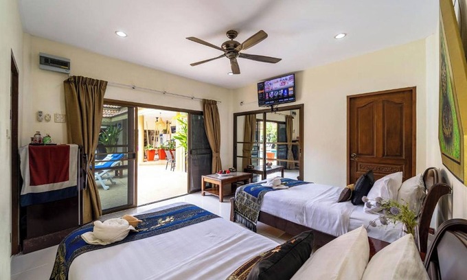 Bang Sare Hotel | Siam Court Hotel And Resort