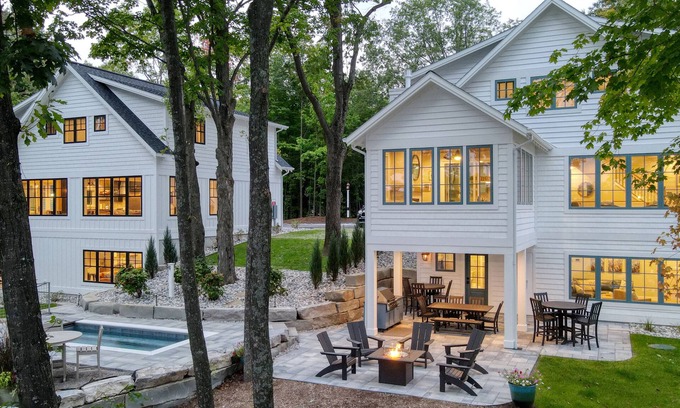 Mayfield Casa | 🏞️ Side-by-Side Serenity Lakefront Homes w/ Hot tub