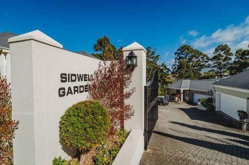 George Casa | Sidwell Gardens, Adjacent to Kingswood Estate