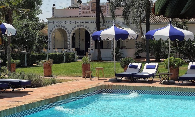 Manises Villa | Valencia villa for families and groups