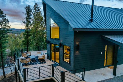 Ruidoso Casa | Sierra Blanca Views New-Build Cabin in Ruidoso
