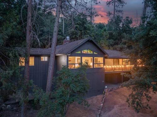 Yosemite Forks Casa | Sierra Mountain Escape - Brand new spa/game room