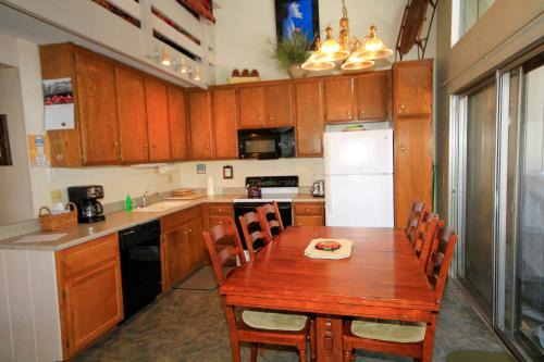 Mammoth Lakes Casa | SIerra Park Villas #06