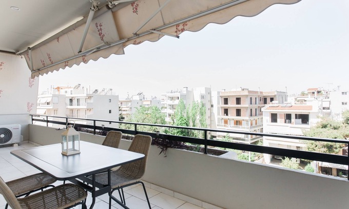 Marousi Apartamento | Signature 2BR Apartment in Marousi