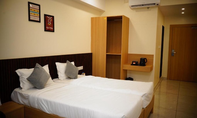 Dahej Hotel | Signum CityScapes Landmark, Dahej
