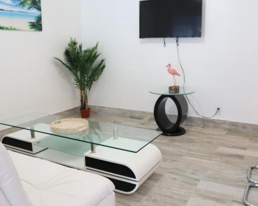 Palm Beach Shores Apartamento | SII Luxury 1 Bedroom close to the beach