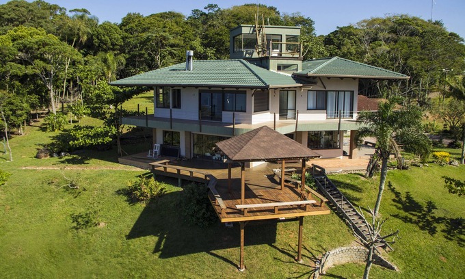 Sao Judas Tadeu Casa | Silence and privacy with unique look