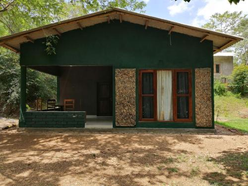 Udawalawa Casa | Silent Bungalow River Side