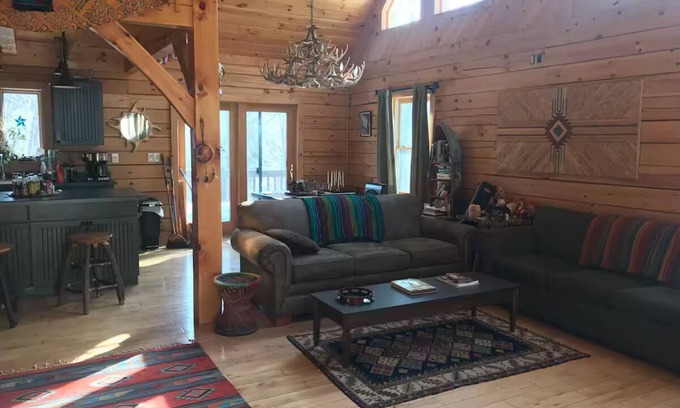 Keene Cabina | Silver Bear Cabin, 15 minutes from Whiteface!