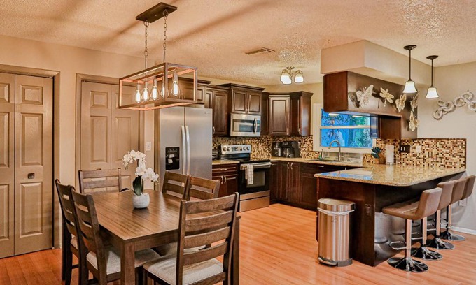 Palm Harbor Casa | Silver Lagoon