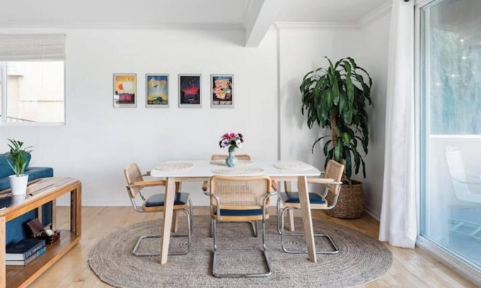 Sunset Junction Apartamento | Silver Lake Sanctuary with Sprawling Terrace View