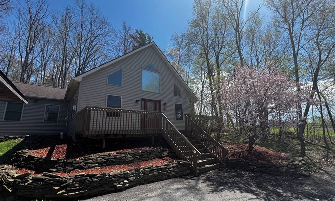 Castile Cabaña | Silver Lake view Spa/Cottage in the Woods.