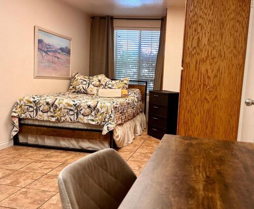 Hemet Casa | Silver Sands Den