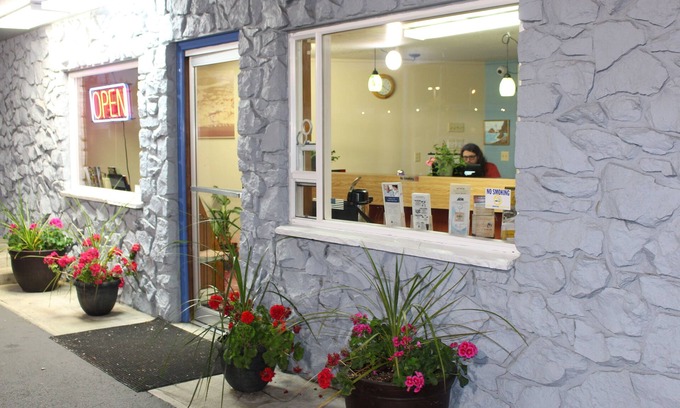 Florence Hotel | Silver Sands Motel
