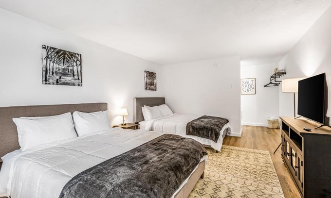 Westport Casa | Silver Sands - Room 20