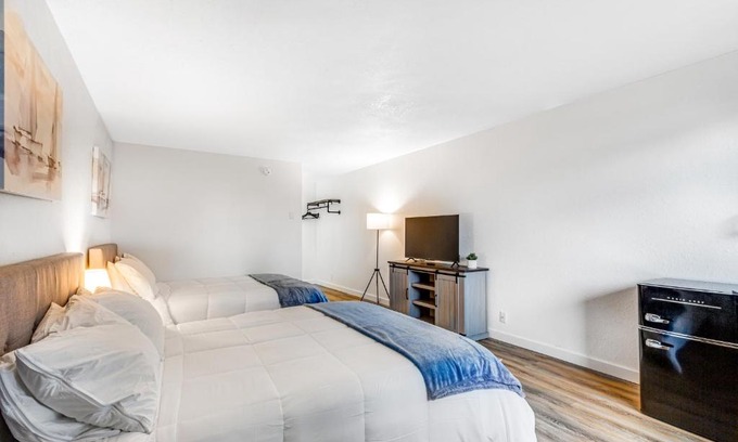 Westport Casa | Silver Sands - Room 5