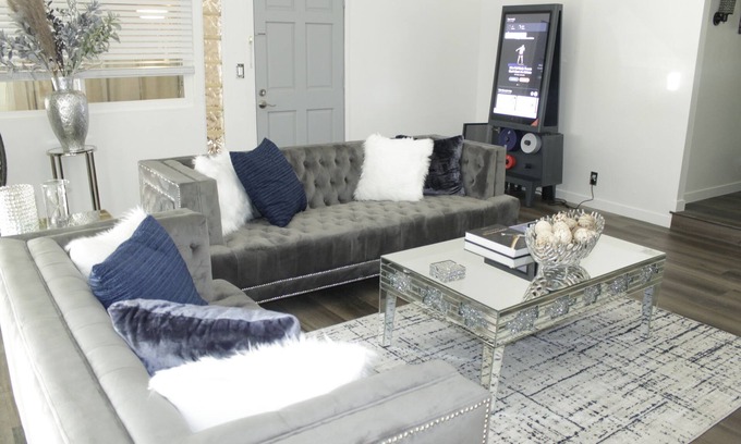 Sunset Junction Casa | Silverlake Shabby Chic Treehouse