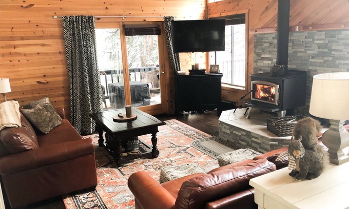 Shaver Lake Cabina | Perca Silverpine "Destacado en los cazadores de casas"