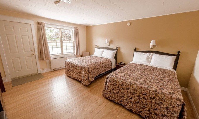 Cavendish Hotel | Silverwood Motel