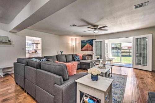Fort Walton Beach Casa | Silvia's Serenity Beach Home with New Salt Water Pool
