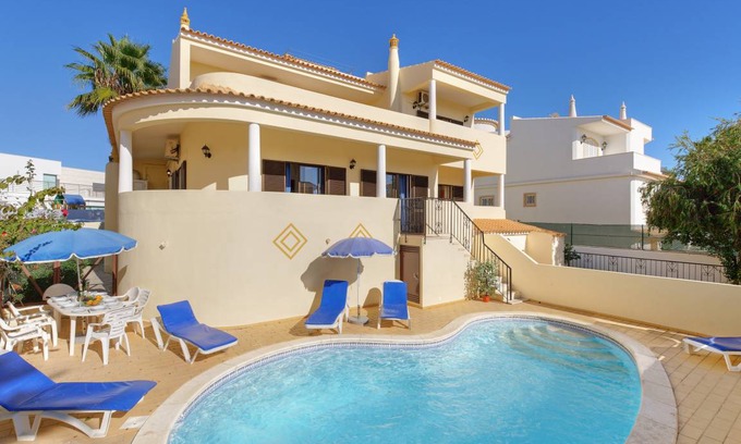 Gale Villa | 170 m² Villa ∙ 4 habitaciones ∙ 9 personas