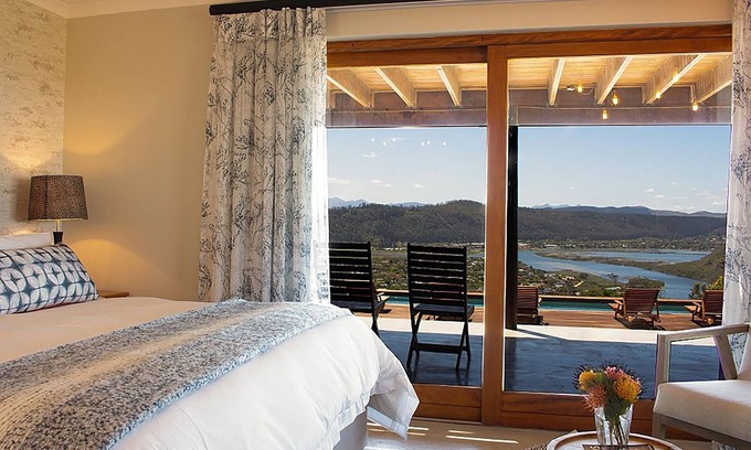 Sedgefield Cabina | Simbavati Fynbos on Sea