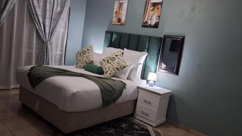 Emalahleni Casa | SIMICON Guesthouse