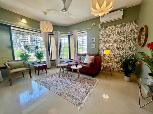 Bandra West Apartamento | Simon Lydia 5 - A Sunlit Charm in Bandra, Pali Village by Connekt Homes