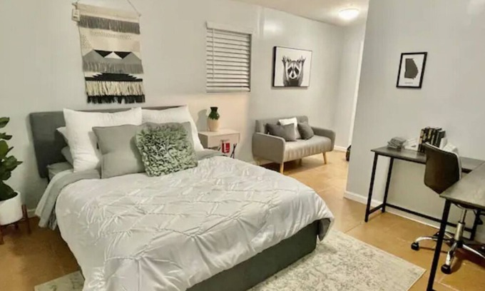 Bath Casa | Simple Hide-A-Way Sleeper