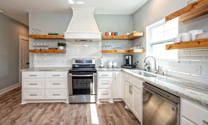 Brazos Casa | ¡¡NUEVO!! Simplicity House, Walk to Baylor, Silos, McLane Stadium, restaurantes, etc.
