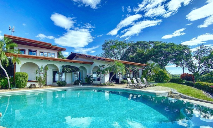 Bagaces Villa | Simplemente impresionante. Simplemente exquisito.