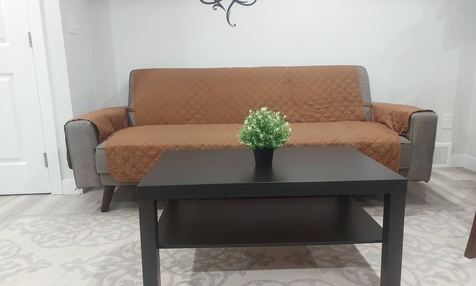 Calgary Casa | Sindhu's Comfy Staycation