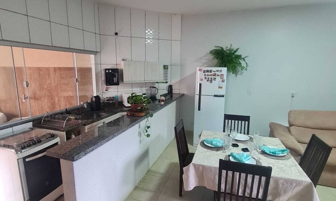 Goiania Casa | Single room with double bed, and garage in the best area of Goiânia.