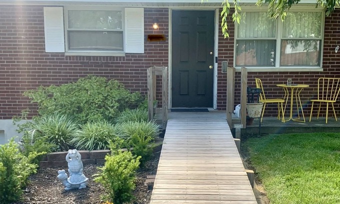 Bridgetown Casa | Single Family Home 4 Bed 1.5 Bath Bridgetown Cincy OH Beautiful back yard!