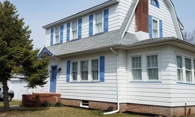 Marmora Casa | Single Family Large yard!