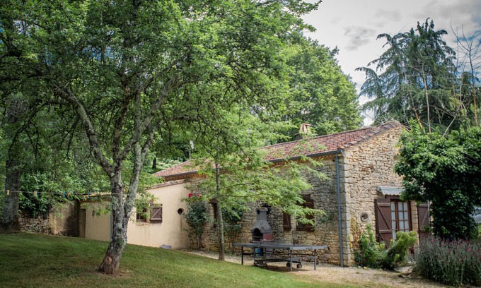 Prats-du-Perigord Casa | Single-floor gîte with large garden