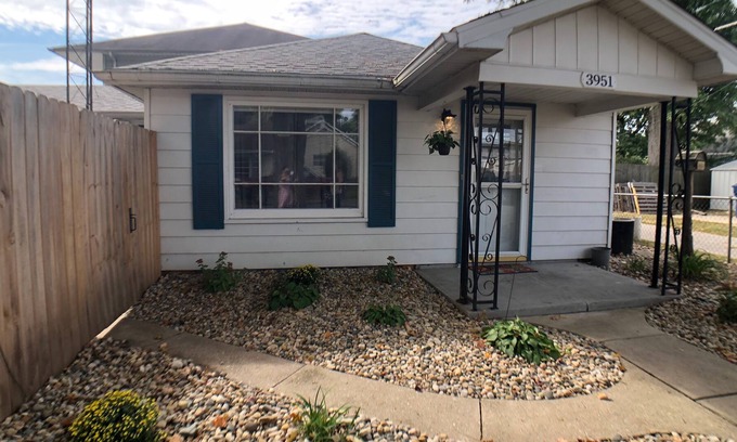 Terre Haute Cabaña | Single-Level, 3 Bedroom, 2 Bath, Equipped Kitchen, Laundry
