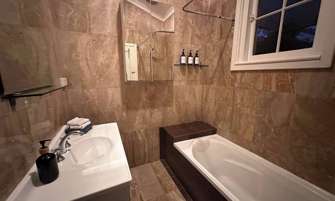 Subiaco Casa | Single level 2 bedroom house with big yard and parking, pets welcome