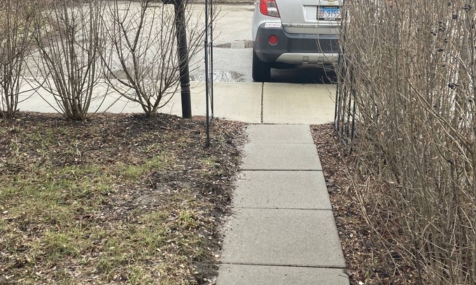 North Chicago Casa | Single occupancy bedroom, in Quiet Townhouse in Waukegan, Room C