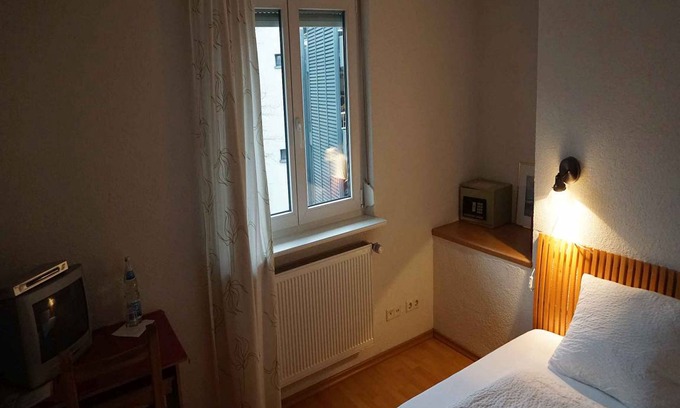 Unterwiehre-Nord Casa | Pensión ∙ 1 persona