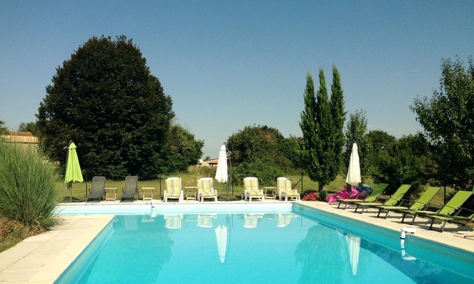 Lorignac Cabaña | Casa rural de 1 sola planta 5 personas wifi de 3 habitaciones piscina de verano