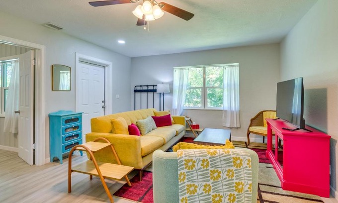Ocala Casa | Single-Story Ocala Home with Porch - Near WEC!