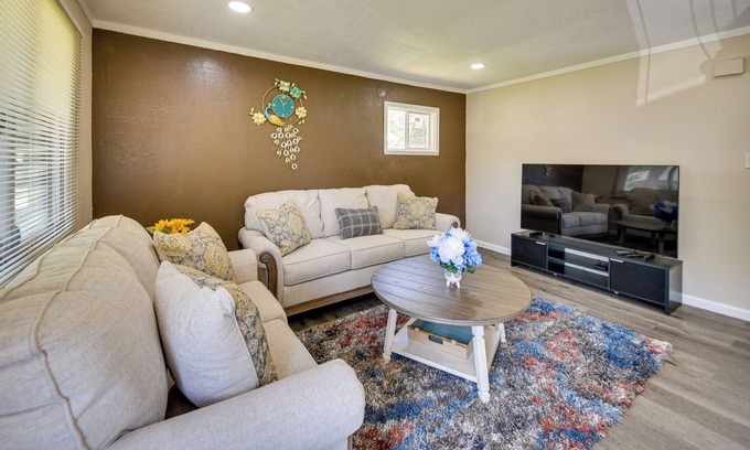 Northeast Virginia Beach Casa | Single-Story Virginia Beach Home w/ Backyard!