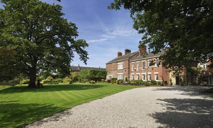 Poulton-le-Fylde Casa | Singleton Lodge Country House Hotel