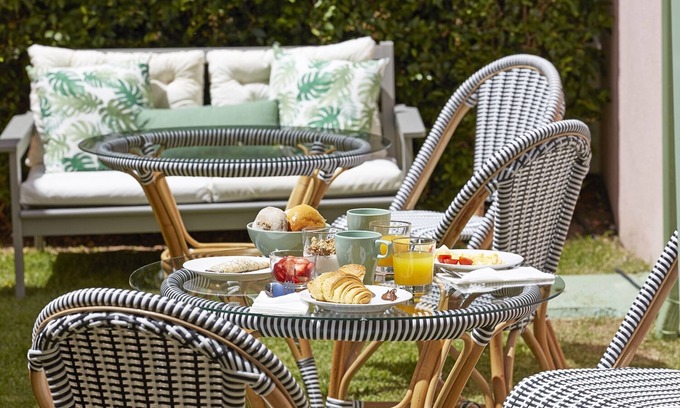 Santa Maria e Sao Miguel Cama Y Desayuno | Sintra Green Chalet - Bed & Breakfast